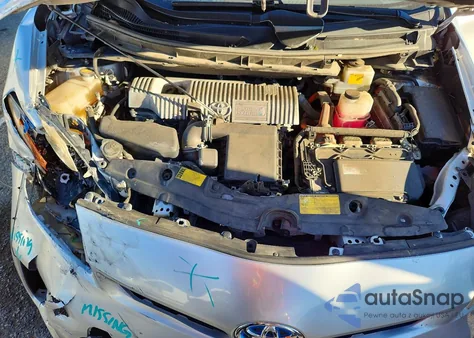 2014 Toyota Prius Plug-In Hybrid Base z USA, uszkodzony, nr VIN JTDKN3DP5E3059652